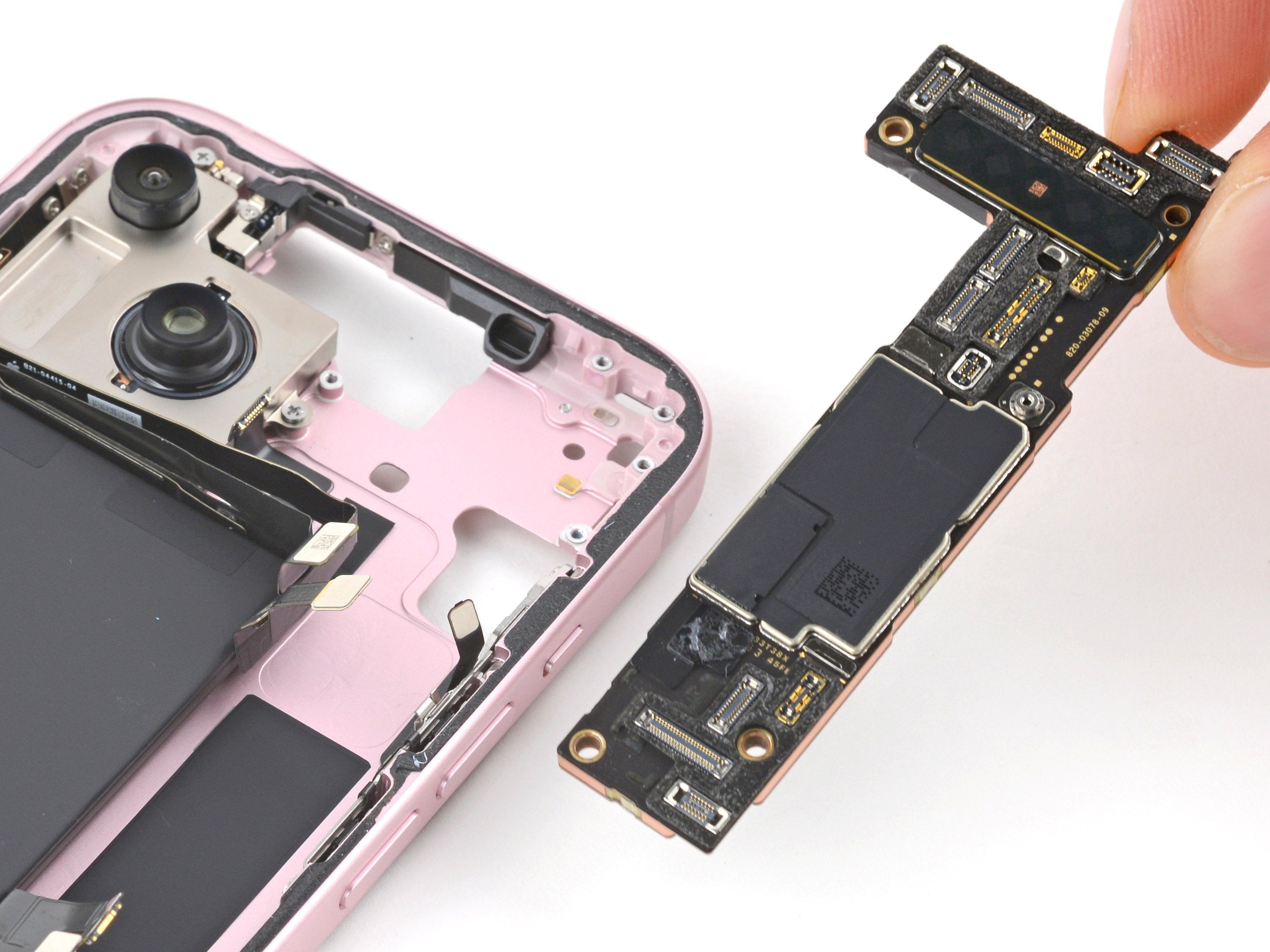 Carte Mere iPhone 15 128 GO